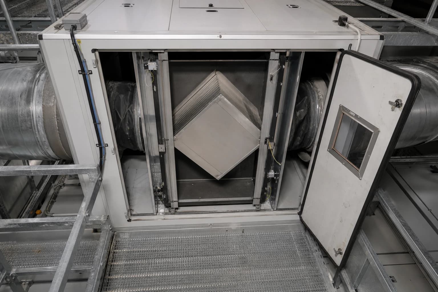 Why Cleanroom Heat Recovery Must Control Air Leakage