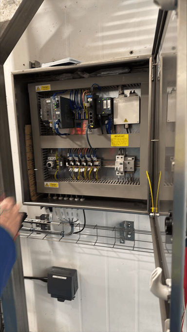 Engineer commissioning control panel with live data